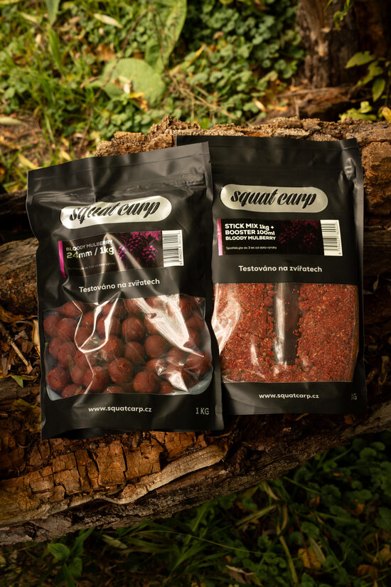 SQUAT CARP - Boilies Bloody Mulberry24 mm 1 kg + Stick Mix Bloody Mulberry 1kg